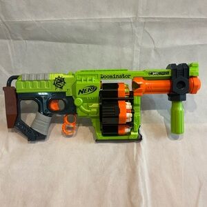 Nerf Zombie Strike Doominator
